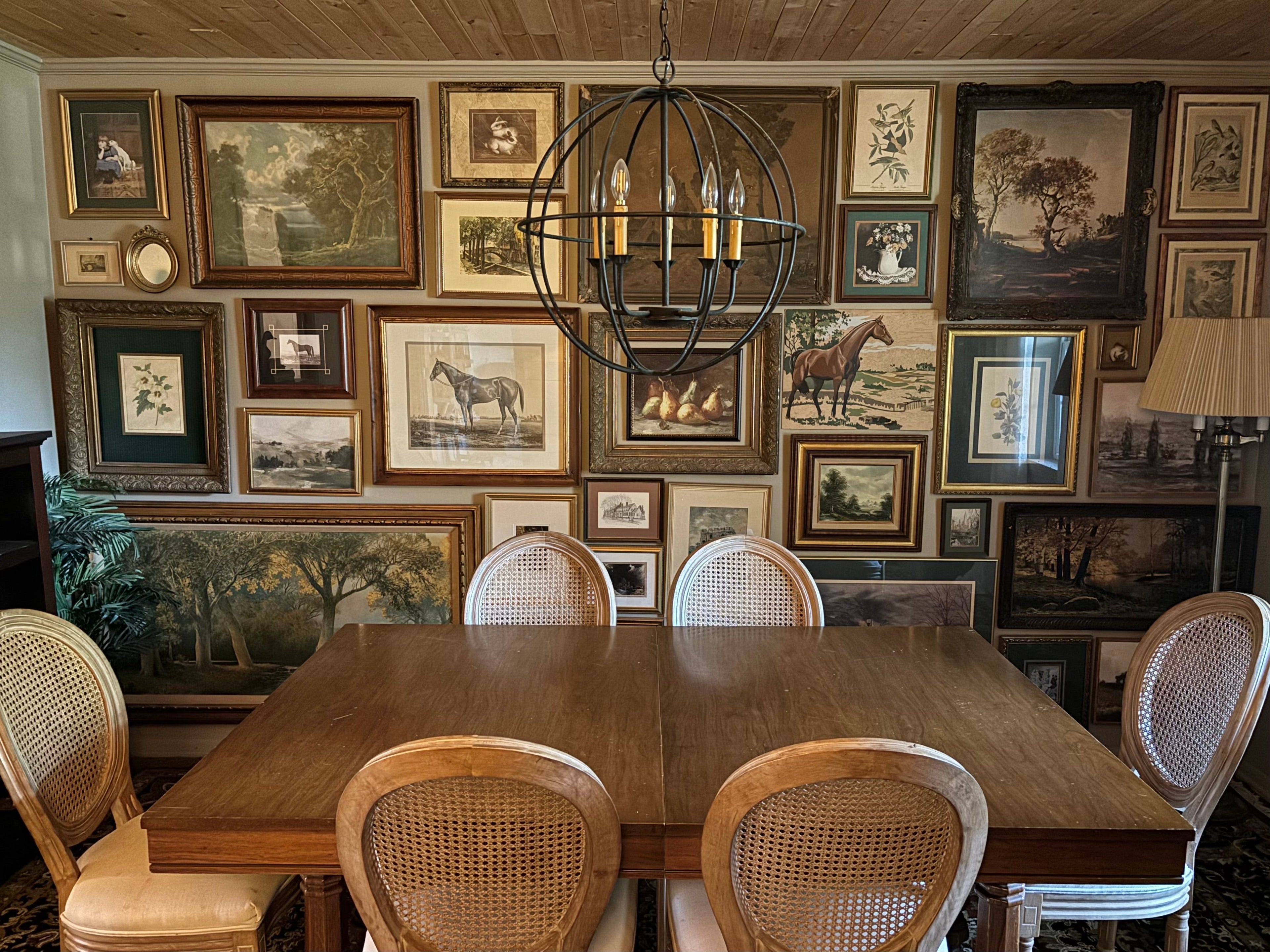 How to Build a Cohesive Gallery Wall
